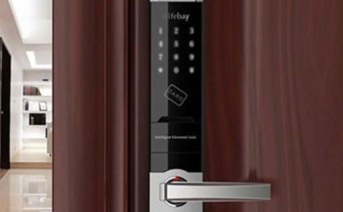 吉木乃24小时上门开锁公司