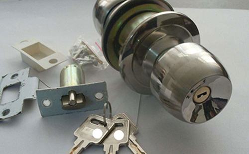 吉木乃24小时上门开锁公司