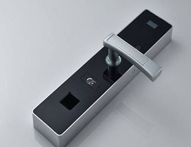 吉木乃24小时上门开锁公司